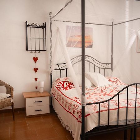 Impalata Villa Dan-Rooms In Monopoli מראה חיצוני תמונה